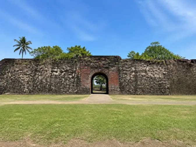 Paket Tour Benteng Speelwijk