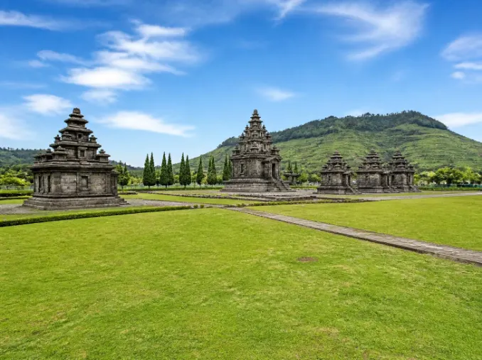 Paket Tour Komplek Candi Arjuna