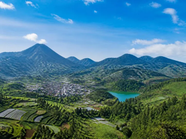 Paket Tour Dieng Plateau
