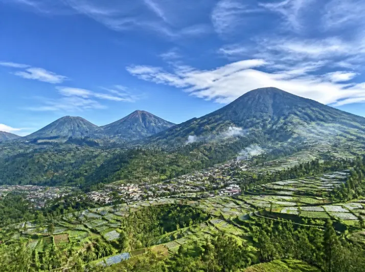 Paket Tour Dieng Plateau