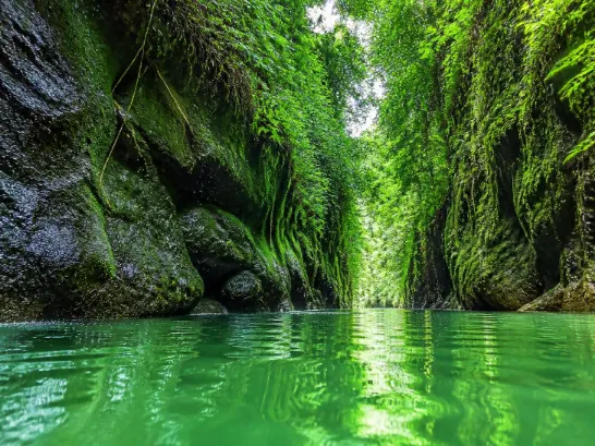 Paket Tour Green Canyon Pangandaran