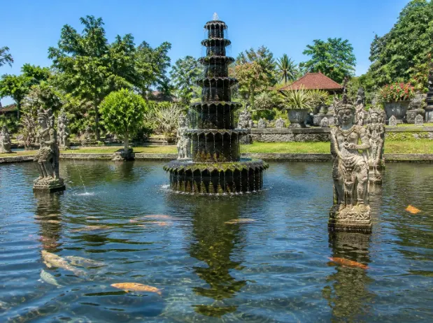 Kunjungan lanjutan ke Taman Ujung