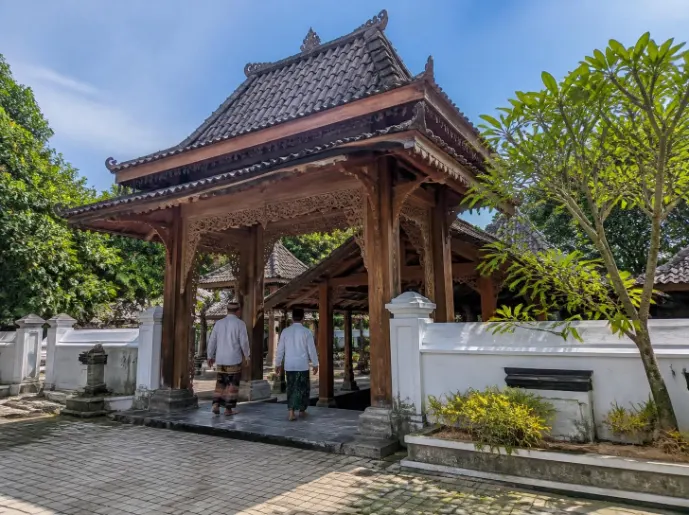 Paket Tour Makam Sunan Kalijaga