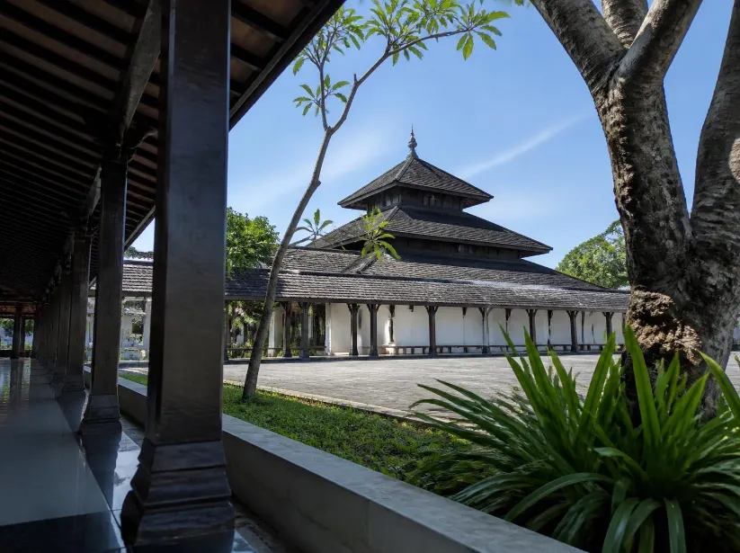 Paket Tour Masjid Agung Demak