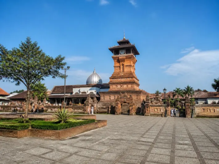 Paket Tour Masjid Menara Kudus
