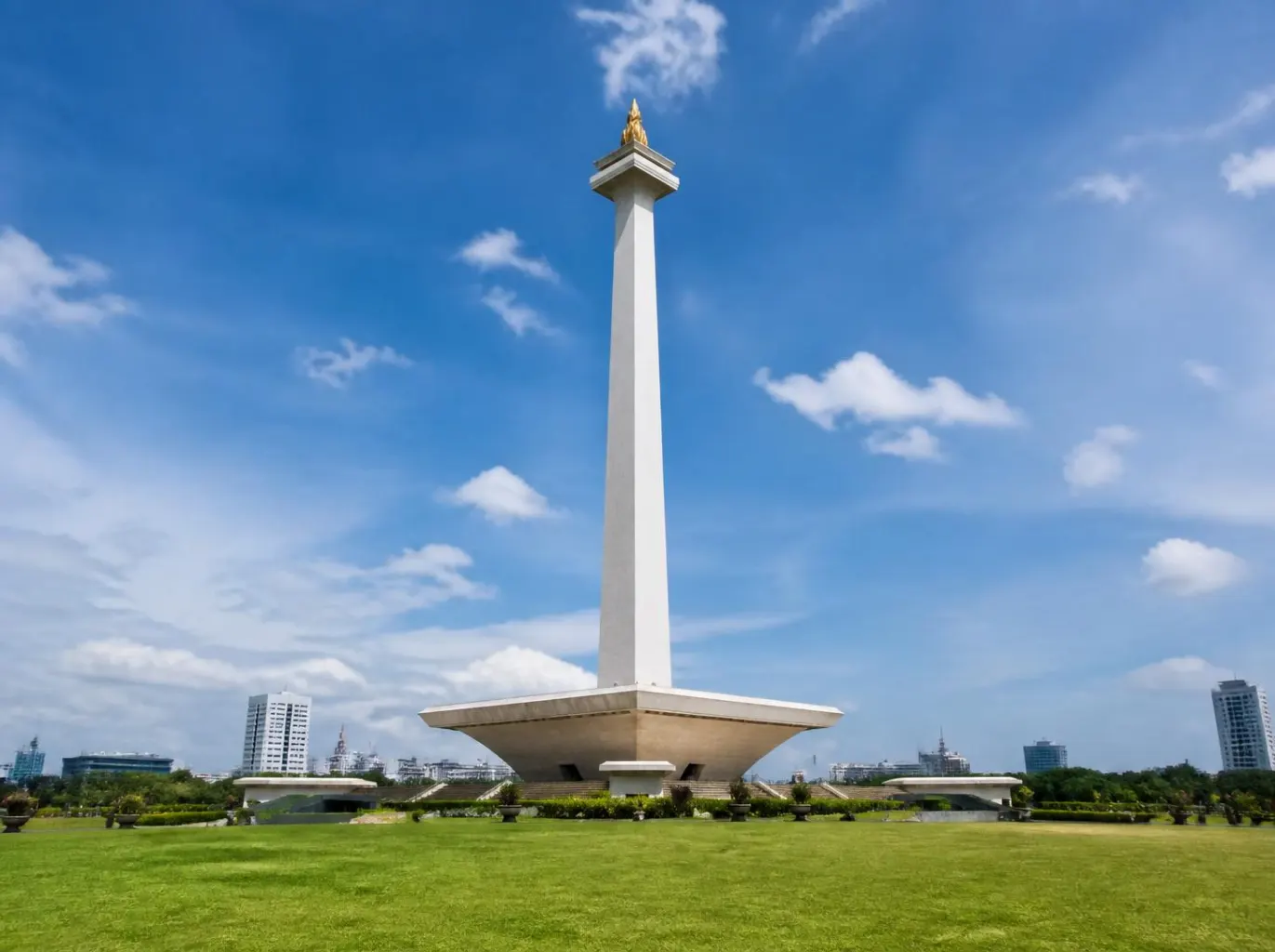 Paket Tour Monas