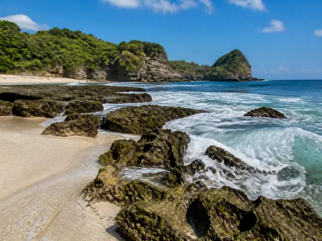 Paket Tour Pantai Krakal