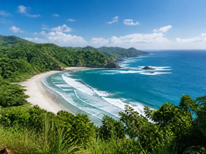 Paket Tour Pantai Menganti