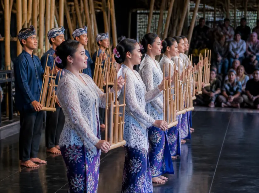 Paket Tour Saung Angklung Udjo