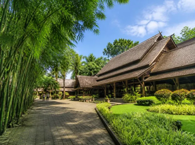 Paket Tour Saung Angklung Udjo