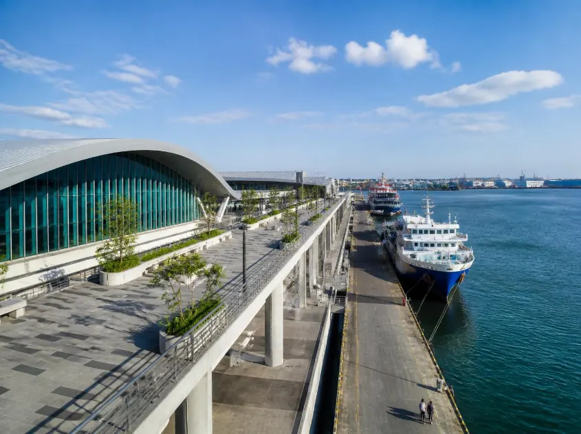 Paket Tour Surabaya North Quay