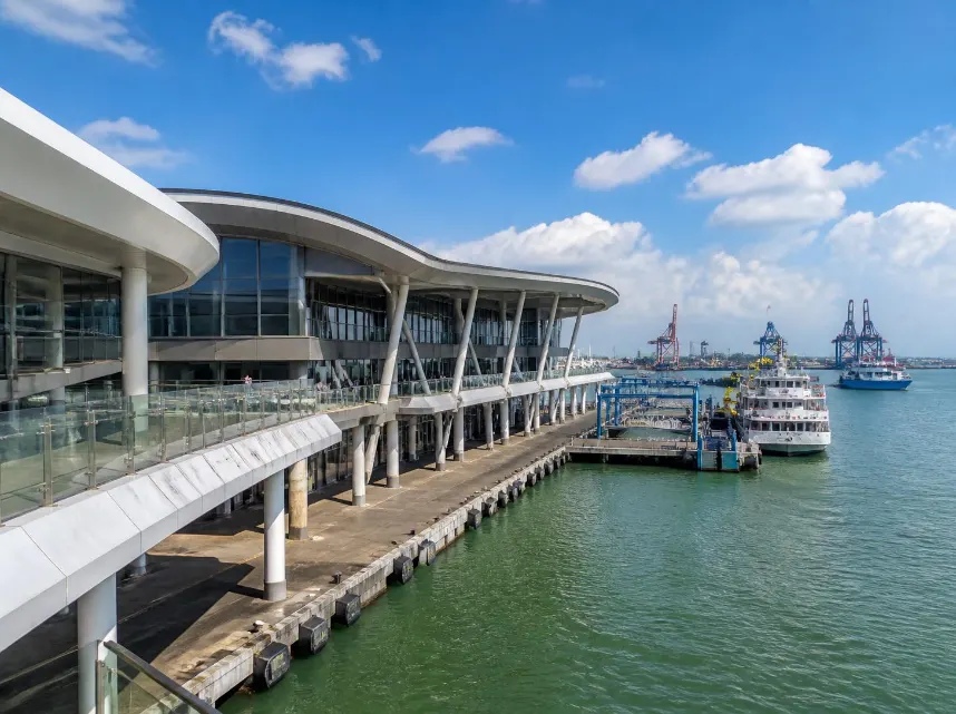 Paket Tour Surabaya North Quay