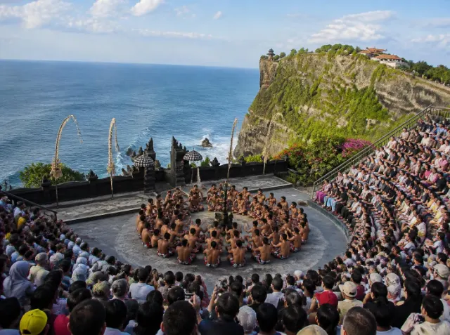 Paket Tour Uluwatu & Tari Kecak